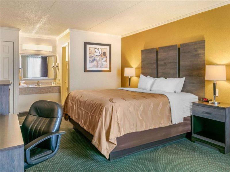 Quality Inn Manchester Eksteriør bilde